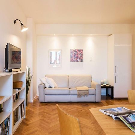 Joivy Homey 1-Bed With View Near Citylife Milan Exterior photo